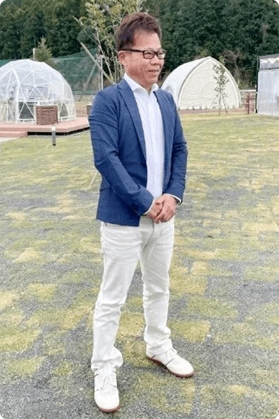 株式会社 BASE　代表取締役　飯野 敬